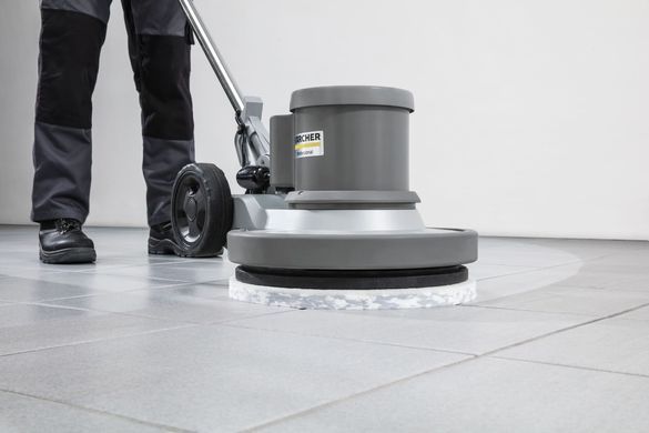 Підлогомийна машина Karcher BDS 43/150 C Classic 1500Вт однодискова 430мм 150об/хв 44.18кг (1.291-243.0) [113997]