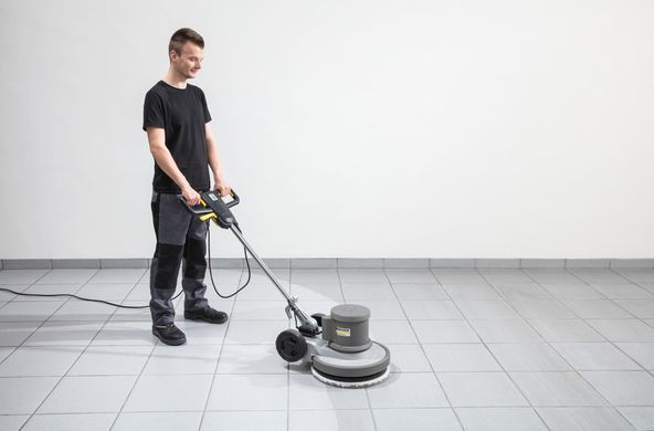 Підлогомийна машина Karcher BDS 43/150 C Classic 1500Вт однодискова 430мм 150об/хв 44.18кг (1.291-243.0) [113997]
