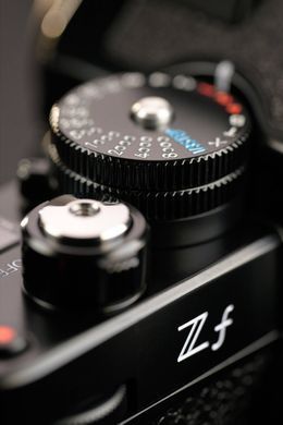 Цифр. фотокамера Nikon Zf body (VOA120AE) [107609]