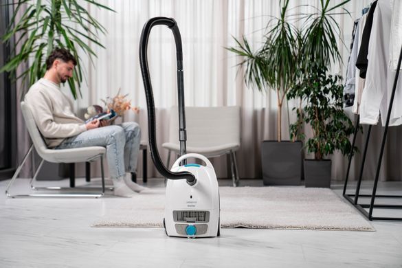 Пилосос ARDESTO мішковий, 800Вт, мішок- 3.5л, HEPA, білий (VC-I-B800W) [110816]