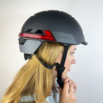 Захисний шолом Livall BH51M NEO (L) Black (57-61см), акустика, мікрофон, сигнали поворотів та стопів, додаток, пульт BR80, Bluetooth (LIV-T1V6MN-5311) [800027]