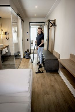 Пилосос професійний Karcher T 15/1 MODULAR RANGE! 585Вт 185мБар контейнер 15л сухе прибирання 6.40кг (1.355-300.0) [113950]