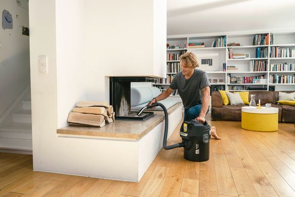 Пилосос для збору золи акумуляторний Karcher AD 2 Battery 18В контейнер 14л 3.9кг без АКБ та ЗП (1.348-300.0) [105591]