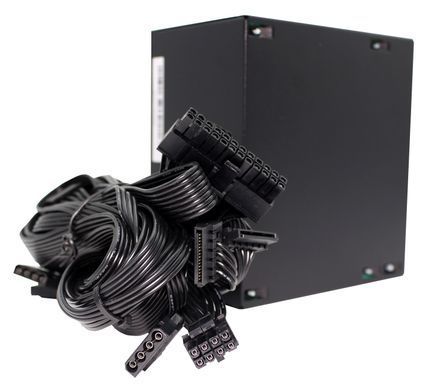 БЖ 650W Xilence Performance C+ 120mm, 80+ White, Bulk (XP650R6.2_Bulk) [402877]