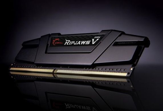 Набір з двох модулів пам'яті 32GB PC25600 DDR4 K2 G.SKILL (F4-3200C16D-32GVK) [502160]
