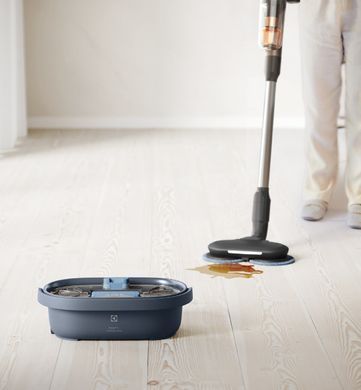 Очисна станція Electrolux для насадок вологого прибирання PowerPro (EPPCS2) [15852]