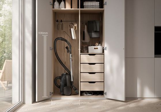 Пилосос Electrolux мішковий, 750Вт, 3.5л, HEPA12, s-bag, 4 насадки, синій (EB61C4DB) [15653]