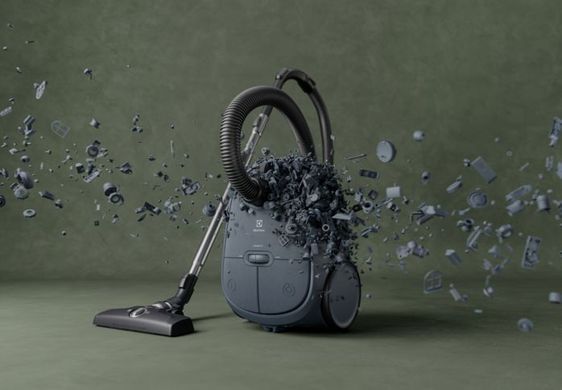 Пилосос Electrolux мішковий, 750Вт, 3.5л, HEPA12, s-bag, 4 насадки, синій (EB61C4DB) [15653]