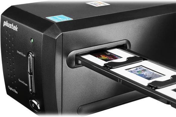 Сканер Plustek OpticFilm 8200i SE (7200dpi 48bit LED швидк. 36 сек. плівк.слайд-сканер чорний) (0226TS) [401682]
