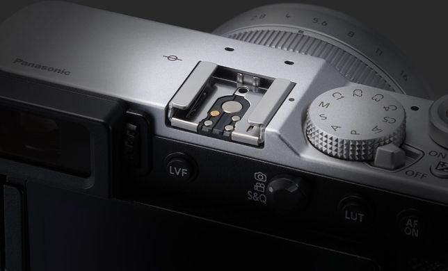Цифр. фотокамера Panasonic DC-L10 Silver (DC-L10E-S) [115264]
