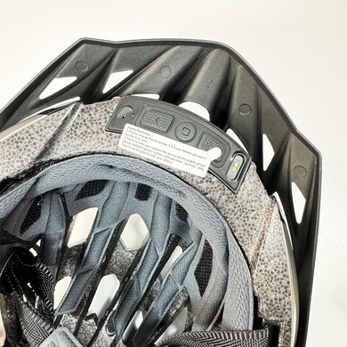 Захисний шолом Livall MT1 NEO (M) Black Grey (54-58см), акустика, мікрофон, сигнали поворотів та стопів, додаток, пульт BR80, Bluetooth (LIV-T0MT1N-6243) [800035]