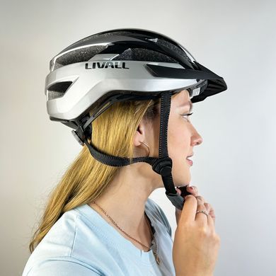 Захисний шолом Livall MT1 NEO (M) Black Grey (54-58см), акустика, мікрофон, сигнали поворотів та стопів, додаток, пульт BR80, Bluetooth (LIV-T0MT1N-6243) [800035]