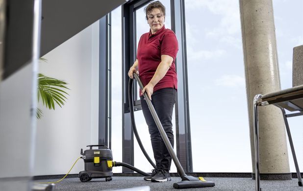 Пилосос професійний Karcher Go!Further T 11/1 Classic Adv Re!Plast 240В 235мБар контейнер 11л 4.2кг (1.527-222.0) [114191]