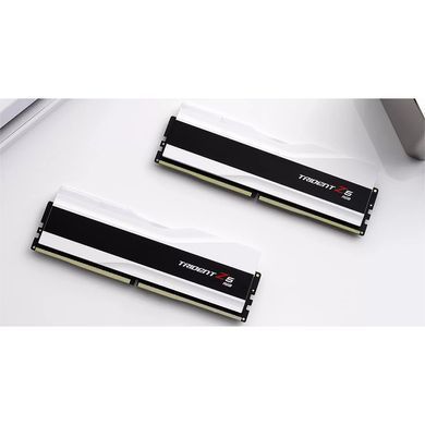 Модуль пам`ятi DDR5 2x16GB/7200 G.Skill Trident Z5 RGB White (F5-7200J3445G16GX2-TZ5RW) [613510]