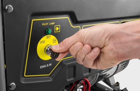 Генератор бензиновий Karcher PGG 8/3, 380В (3 фази), електростартер, 7/7.5кВт, AVR, 89.7кг (1.042-209.0) [105911]