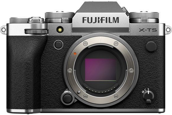 Цифр. фотокамера Fujifilm X-T5 Body Silver (16939368) [113095]