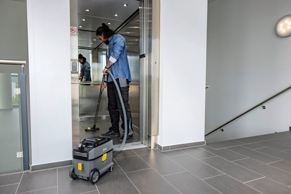 Пилосос професійний акумуляторний Karcher T 10/1 Bp MODULAR RANGE! 36В 223мБар контейнер 10л 6.8кг без АКБ та ЗП (1.527-352.0) [114168]