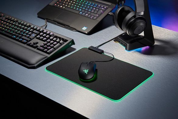 Ігрова поверхня Razer Goliathus Extended Chroma, RGB, XXL (920х294х3мм), чорний (RZ02-02500300-R3M1) [104203]