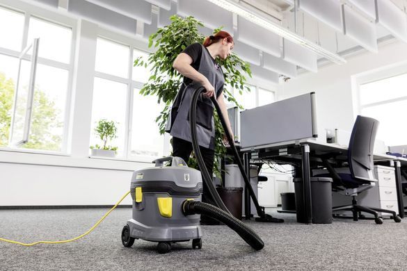 Пилосос професійний Karcher T 11/1 Classic Hepa 850Вт 235мБар контейнер 11л сухе прибирання 4.29кг (1.527-199.0) [113951]