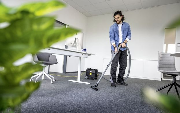 Пилосос професійний Karcher Go!Further T 10/1 Adv HEPA 240В 185мБар контейнер 10л 6.6кг (1.527-310.0) [114192]