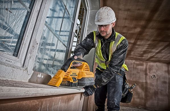 Пилосос акумуляторний DeWalt 18В XR Li-lon контейнер 1л 954л/хв 1.8кг без АКБ та ЗП (DCV517N) [113165]
