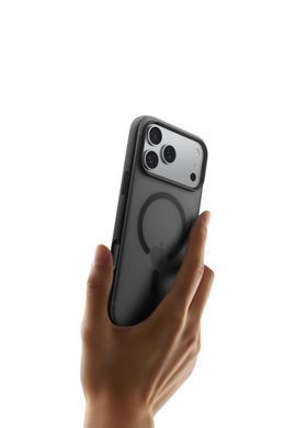 Чохол Belkin для iPhone 17 Pro, Magnetic Protective Grip, Black (MSA035HQBK) [111903]