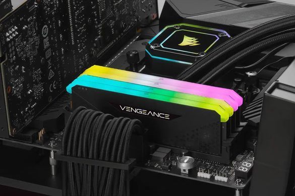 Модуль пам`ятi DDR4 2x8GB/3200 Corsair Vengeance RGB RS Black (CMG16GX4M2E3200C16) [606182]