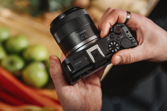 Цифрова камера Canon EOS R50 V RF-S 14-30 IS STM PZ Content Creator Kit (6895C030AA) [202615]
