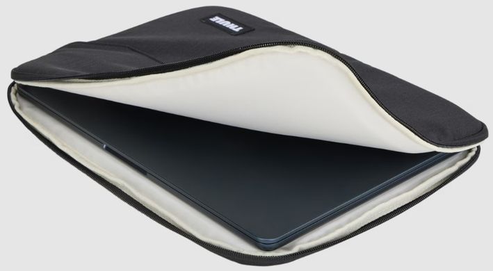 Сумка Thule Lithos Sleeve MacBook Air 13" TLS-113 Black (3205454) [204258]