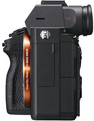 Цифр. фотокамера Sony Alpha 7M3 28-70mm II Kit Black (ILCE7M3MB.CEC) [114446]