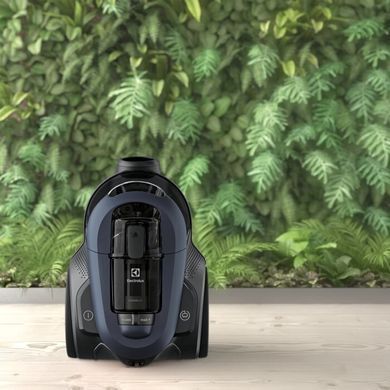 Пилосос Electrolux контейнерний, 700Вт, конт пил -1.6л, HEPA12, 4 насадки, синій (EL61C3DB) [15625]