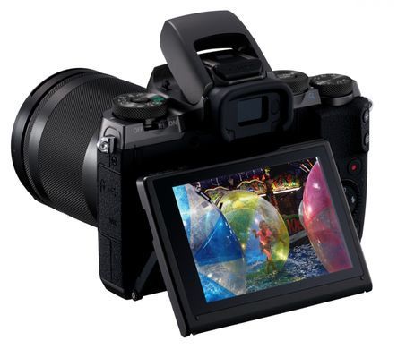 Цифр. фотокамера Canon EOS M5 + 18-150 IS STM Kit Black (1279C049) [17532]
