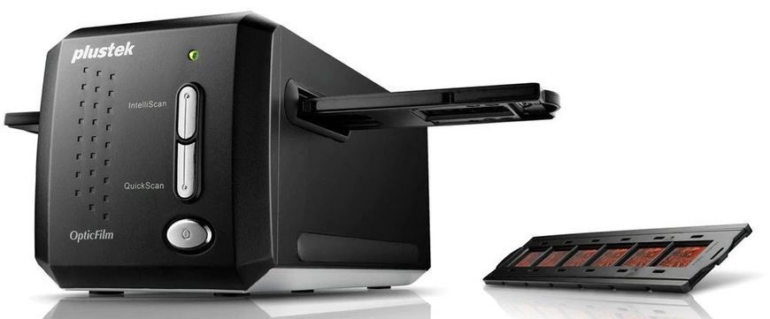 Сканер Plustek OpticFilm 8200i Ai (7200dpi 48bit LED Ai Studio8 плівковий слайд-сканер чорний) (0227TS) [401695]