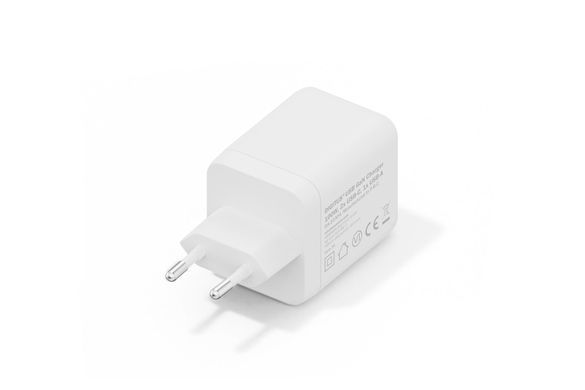 Зарядний пристрій DIGITUS GaN 2хUSB-C, 1хUSB-A, 100W (DA-10304) [113497]