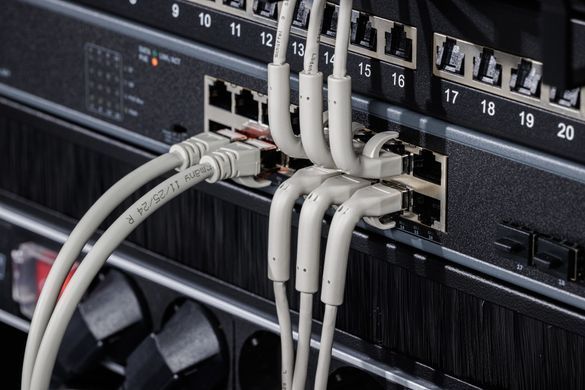 Патч-корд DIGITUS CAT 6a S-FTP, 1.5м, AWG 32/7, Cu, TPE-LSZH, гнучкий, сірий (DK-1632-A-015B) [115079]