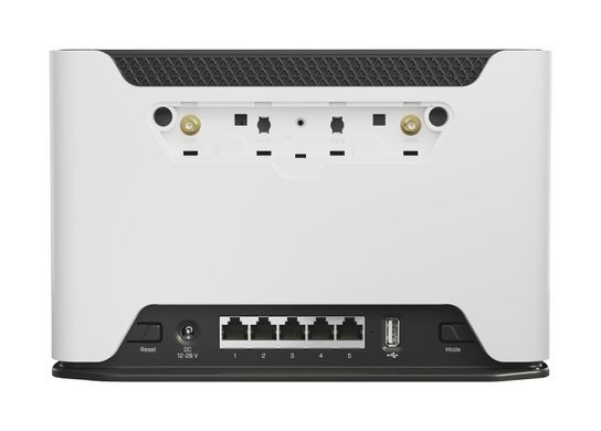 Бездротовий маршрутизатор MikroTik Chateau LTE12 (D53G-5HacD2HnD-TC&EG120K-EA) [609638]