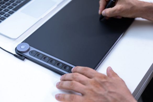 Графічний планшет Huion 10.5"x6.5", USB-C, чорний (Q620M) [112666]