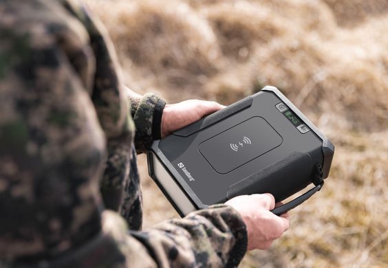 УМБ Sandberg 96000mAh Survivor DC84W PD USB-C60W Cigar Lighter 180W 2USB-A18W,Wireless LiFePo4 (420-78) [403160]