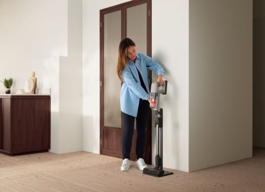 Пилосос Electrolux бездротовий, конт пил -0.3л, автон. робота до 40хв, вага-2.2кг, HEPA12, AutoMode, 5 насадок, сірий (EP71AB14UG) [12363]