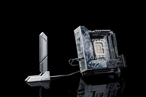 Материнcька плата ASUS ROG STRIX Z890-I GAMING WIFI s1851 Z890 2xDDR5 M.2 DP USB Type-C Wi-Fi BT mITX (90MB1IC0-M0EAY1) [109164]