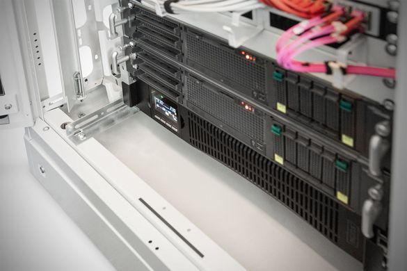 Джерело безперебійного живлення DIGITUS 3000VA/3000W, RTU2, LCD, RJ45, RS232, USB, 8xC13+1xC19 (DN-170096) [102969]