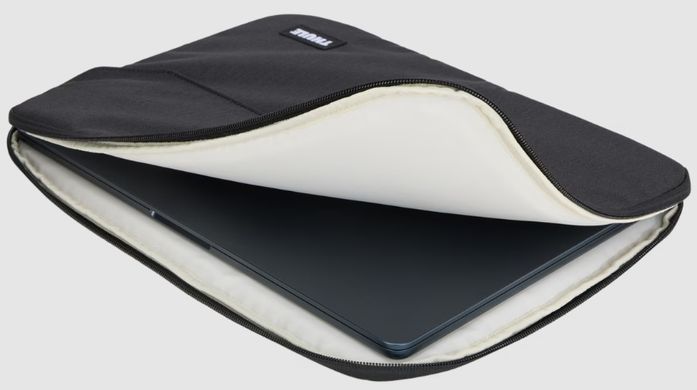Сумка Thule Lithos Sleeve MacBook Air 15" TLS-115 Black (3205458) [204264]