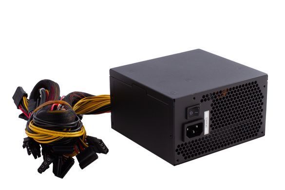 БЖ 700W FSP ATX-700W PNR PRO 120mm silent fan, Retail Box (ATX-700PNR PRO) [402841]