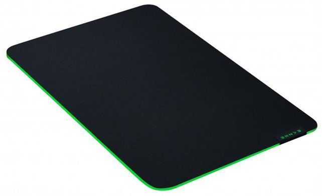 Ігрова поверхня Razer Gigantus V2, M (360x275x3мм), чорний (RZ02-03330200-R3M1) [104216]