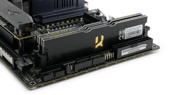 Модуль пам`яті 2x16GB/3600 Goodram Iridium Pro Deep Black (IRP-K3600D4V64L18/32GDC) [606157]