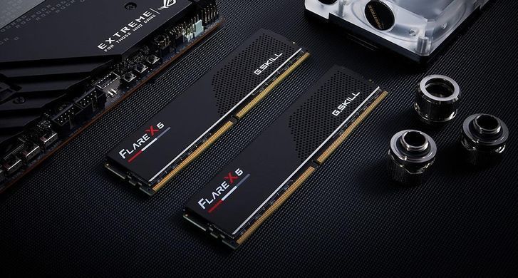Набір з двох модулів пам'яті 32GB DDR5-6000 K2 G.SKILL (F5-6000J3238F16GX2-FX5) [503919]