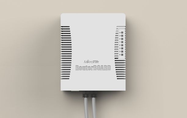 Маршрутизатор MikroTik RouterBoard hEX PoE (800MHz/128Mb, 1xUSB, 5х1000Мбит, Passive PoE) (RB960PGS) [611603]
