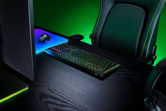 Клавіатура механічна Razer BlackWidow V4 Low-profile HyperSpeed, 104key, Green Switch, USB-A/WL/BT, EN, RGB, чорний (RZ03-05270100-R3M1) [113993]