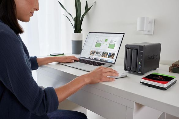 Жорсткий диск Seagate 16TB 3.5" 7200 256MB SATA IronWolf Pro (ST16000NT001) [114144]
