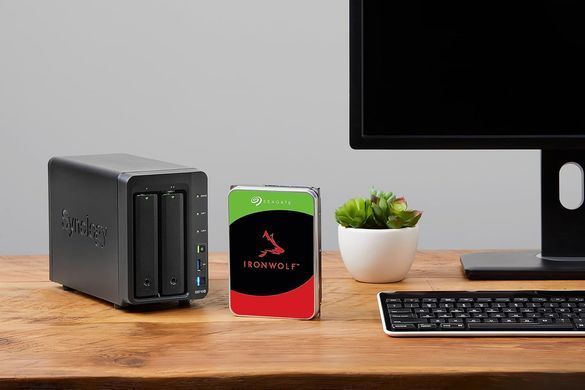 Жорсткий диск Seagate 16TB 3.5" 7200 256MB SATA IronWolf Pro (ST16000NT001) [114144]